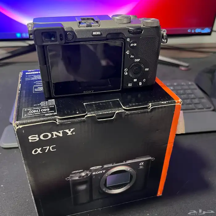 للبيع كاميرا سوني a7c sony 8