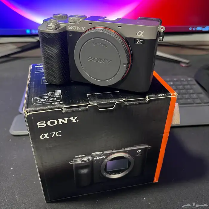 للبيع كاميرا سوني a7c sony 9
