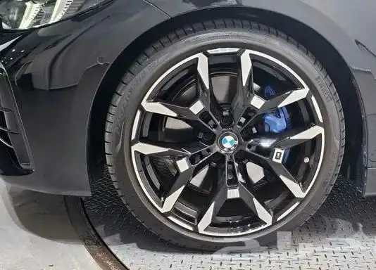 BMW 4 Series (G22) 420i M Sports Convertible2025 14