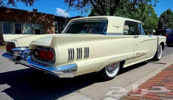 للبيع ثاندربيرد موديل 1960 ford thunderbird اعلان 4129 1