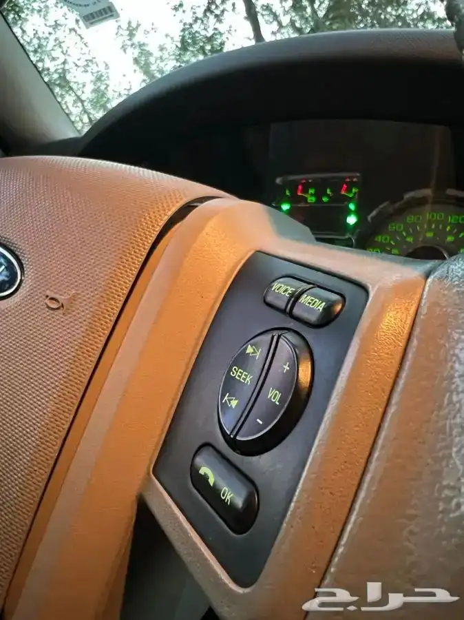 تم البيع مخزن اكسبيديشن 2013 عداد 71 الف كم توكيلات الجزيرة 26