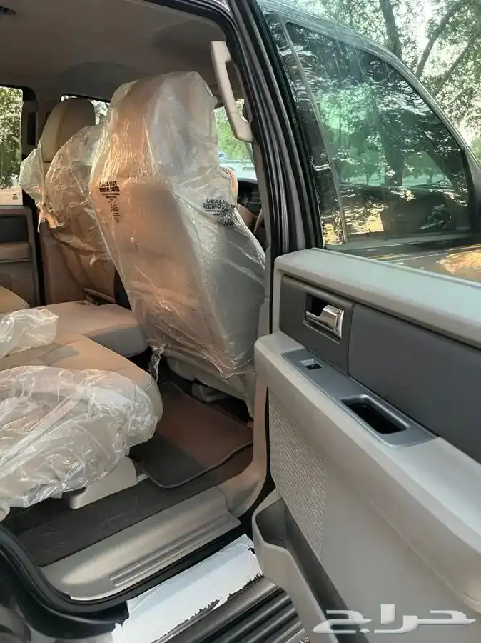 تم البيع مخزن اكسبيديشن 2013 عداد 71 الف كم توكيلات الجزيرة 34