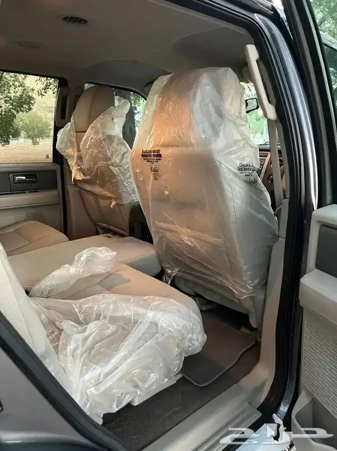 تم البيع مخزن اكسبيديشن 2013 عداد 71 الف كم توكيلات الجزيرة 33