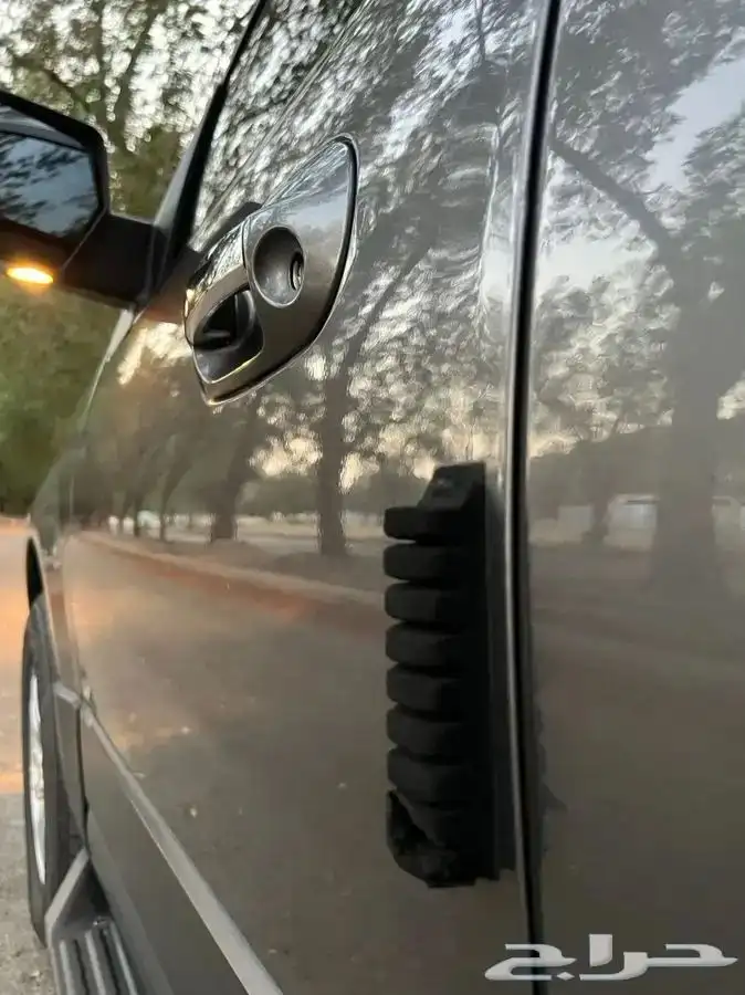 تم البيع مخزن اكسبيديشن 2013 عداد 71 الف كم توكيلات الجزيرة 55