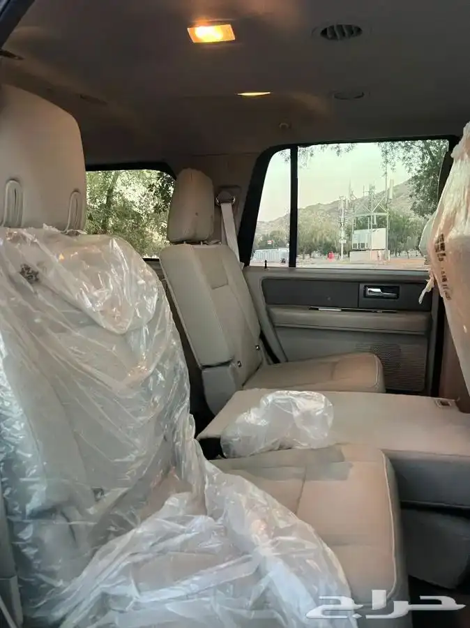 تم البيع مخزن اكسبيديشن 2013 عداد 71 الف كم توكيلات الجزيرة 36