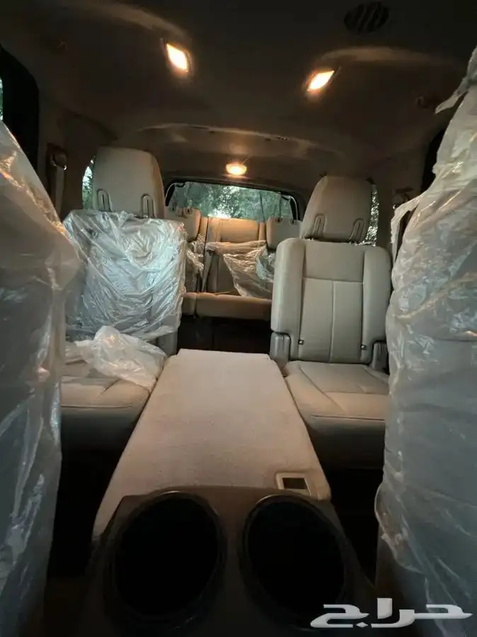 تم البيع مخزن اكسبيديشن 2013 عداد 71 الف كم توكيلات الجزيرة 50