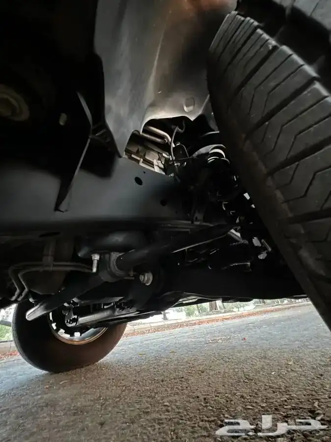 تم البيع مخزن اكسبيديشن 2013 عداد 71 الف كم توكيلات الجزيرة 76