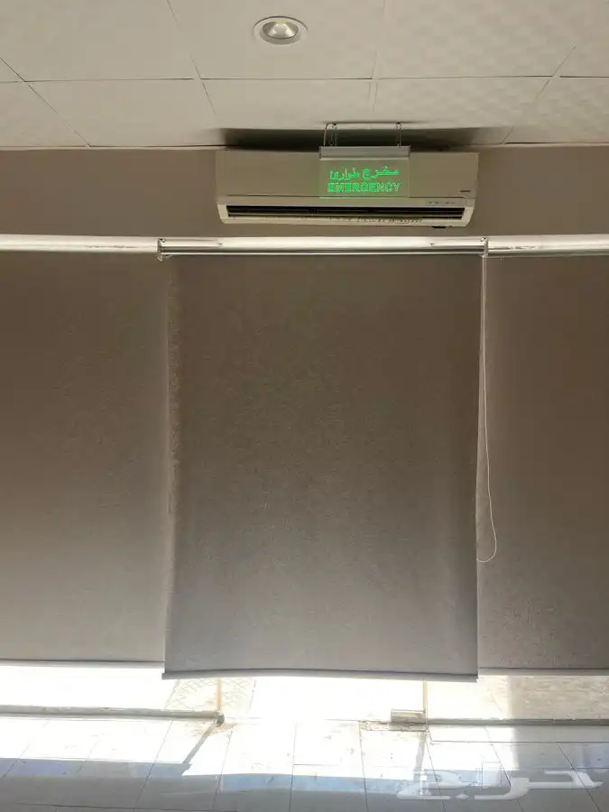 اغراض مكتب للبيع 7