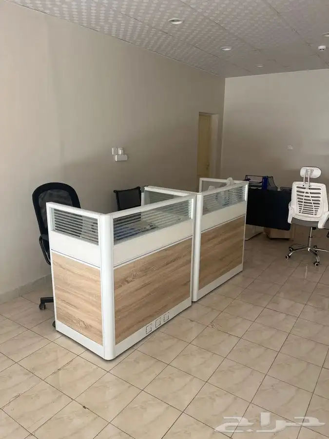 اغراض مكتب للبيع 3