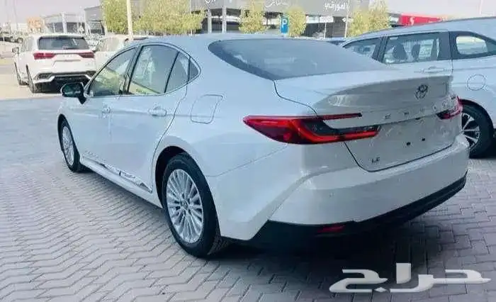 تويوتا كامري LE بنزين سعودي 2025 1