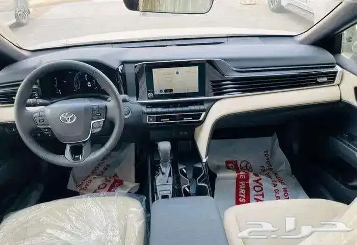 تويوتا كامري LE بنزين سعودي 2025 9