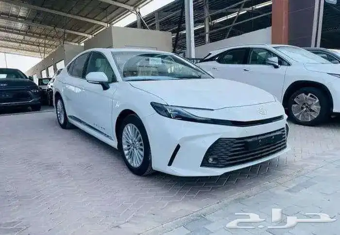 تويوتا كامري LE بنزين سعودي 2025 0