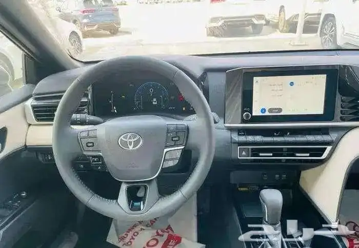 تويوتا كامري LE بنزين سعودي 2025 6