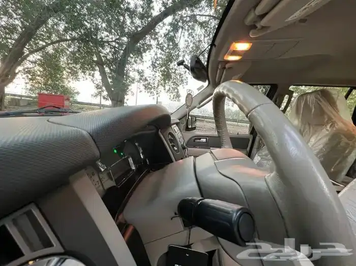 تم البيع مخزن اكسبيديشن 2013 عداد 71 الف كم توكيلات الجزيرة 15