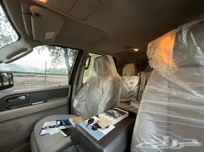 تم البيع مخزن اكسبيديشن 2013 عداد 71 الف كم توكيلات الجزيرة 17