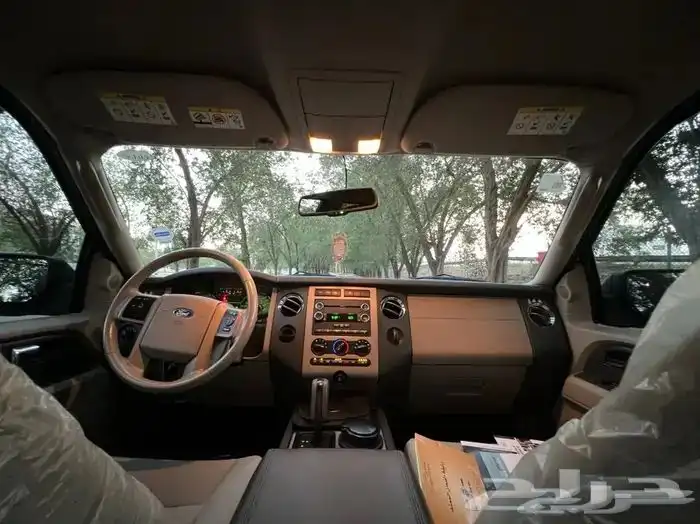 تم البيع مخزن اكسبيديشن 2013 عداد 71 الف كم توكيلات الجزيرة 29