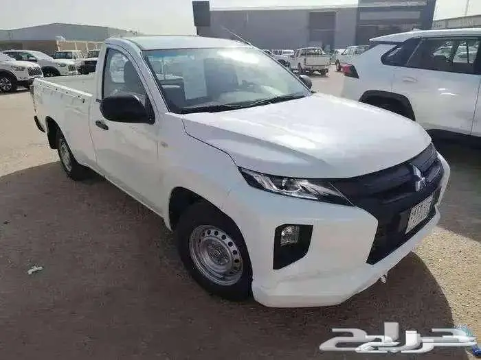 ميتسوبيشي غماره بنزين 2022 1