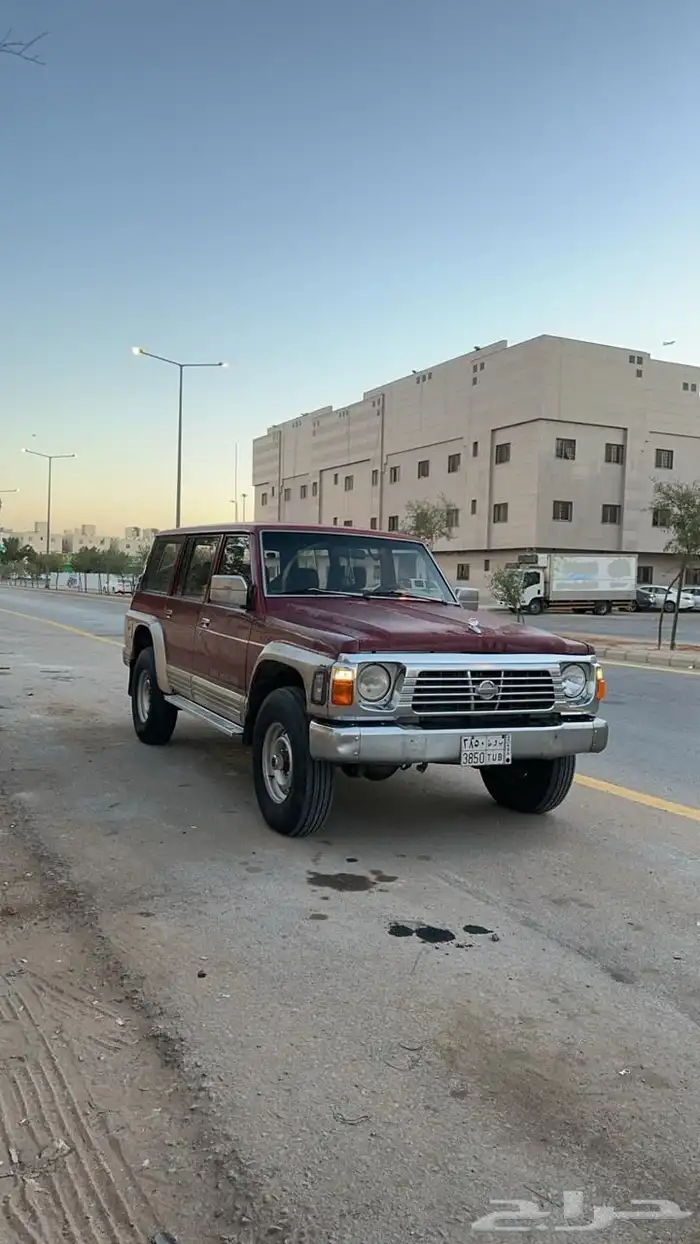 للبيع جيب نيسان 3