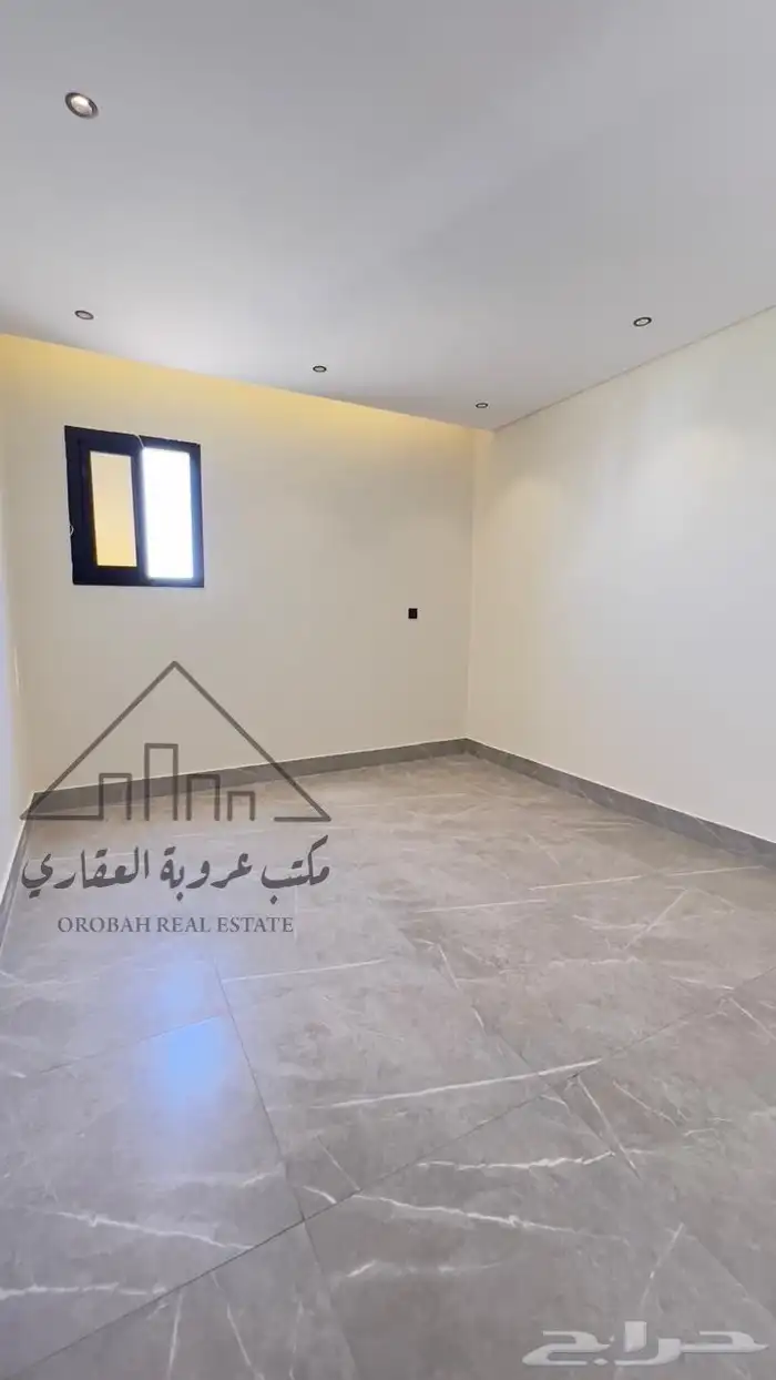 فيلا روف علوي 590 0