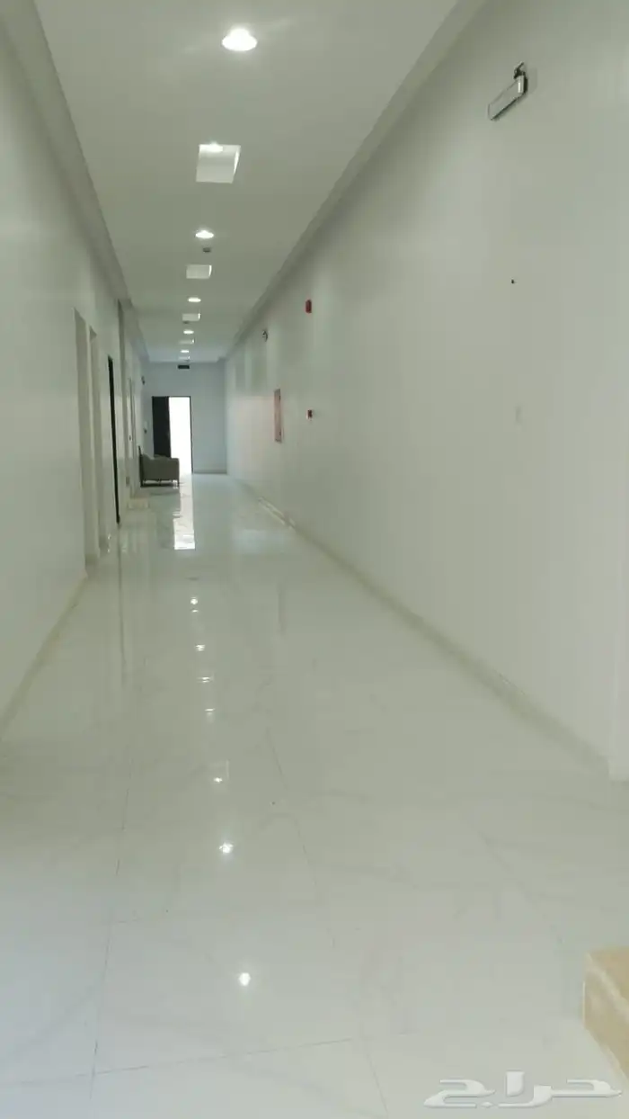 سكن افراد 70 غرفة عمارة نظام فندقي شركات فقط حي تنال الرمال 1