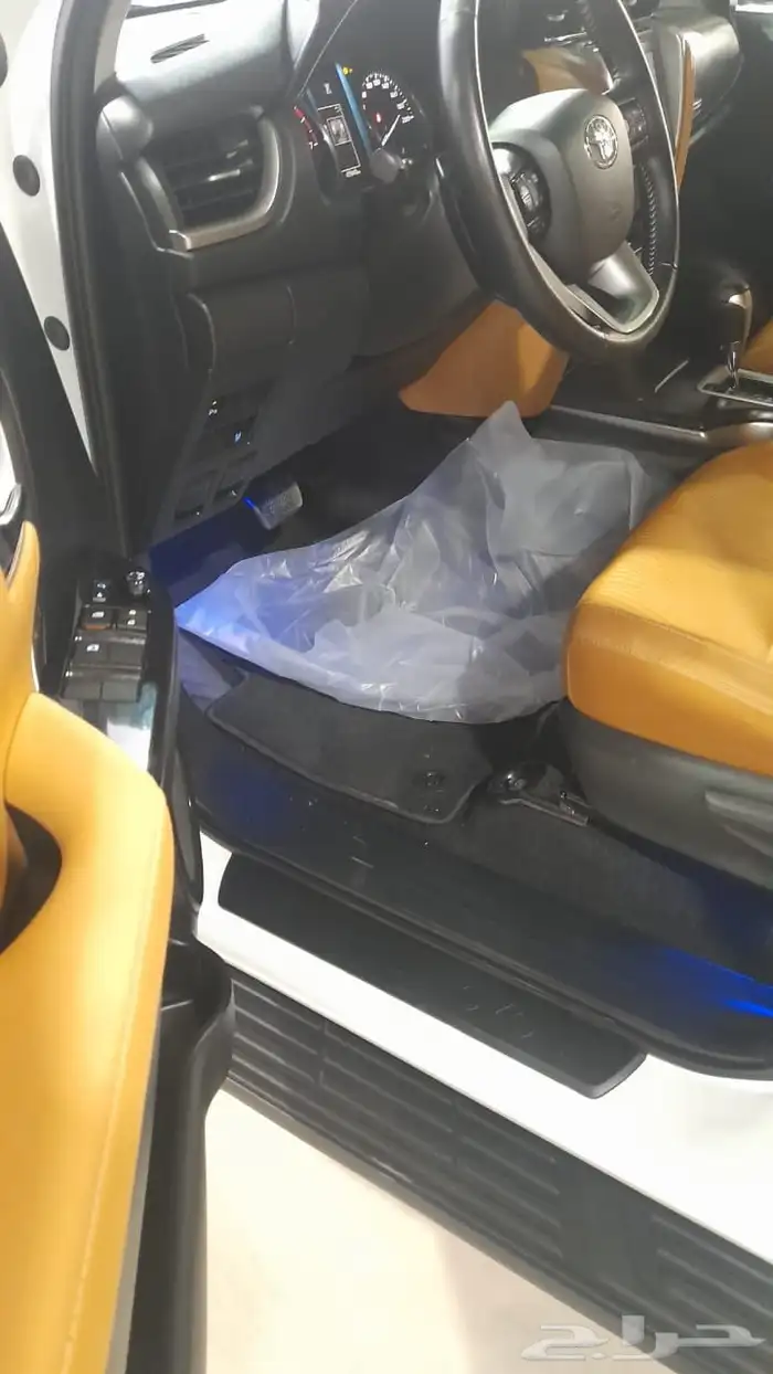 فورتشنر 2023 VX 6سلندر بدي وكالة ممشى قليل 8