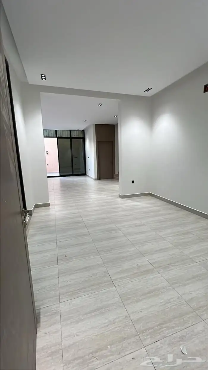 تاون هاوس ارضي للبيع حي العريجاء الغربي م 250 6