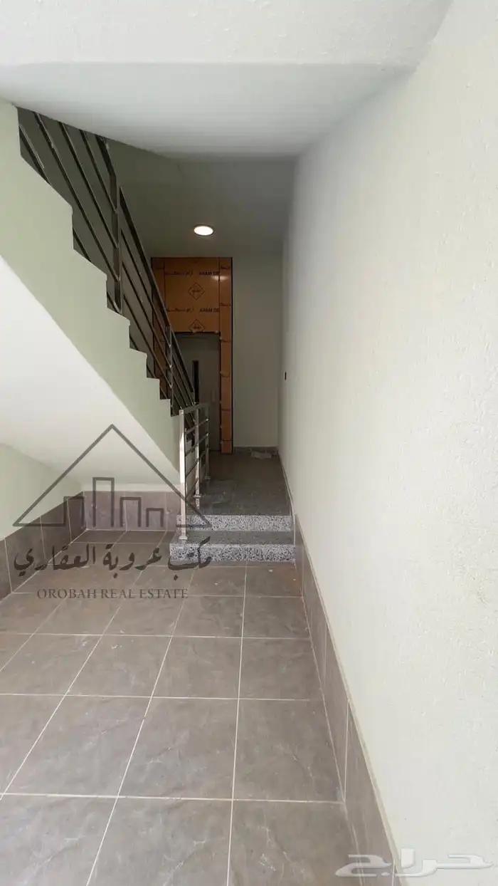 فيلا روف علوي 590 9