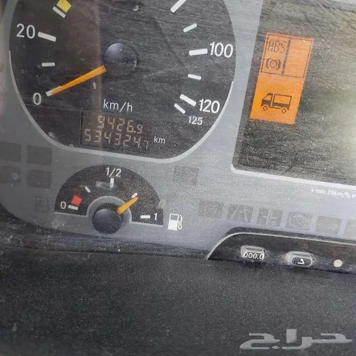 4 خلاطة مرسيدس موديل عدد 3 موديل 2005   عدد 1 موديل 2006 14