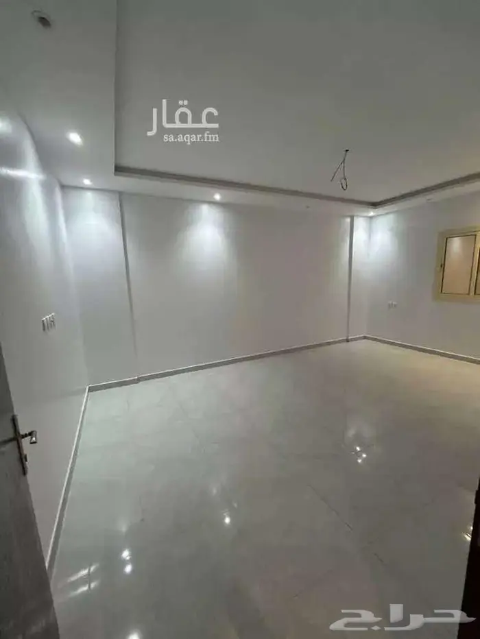 شقه عوائل للايجار بموقع مميز بحي الفيحاء 4