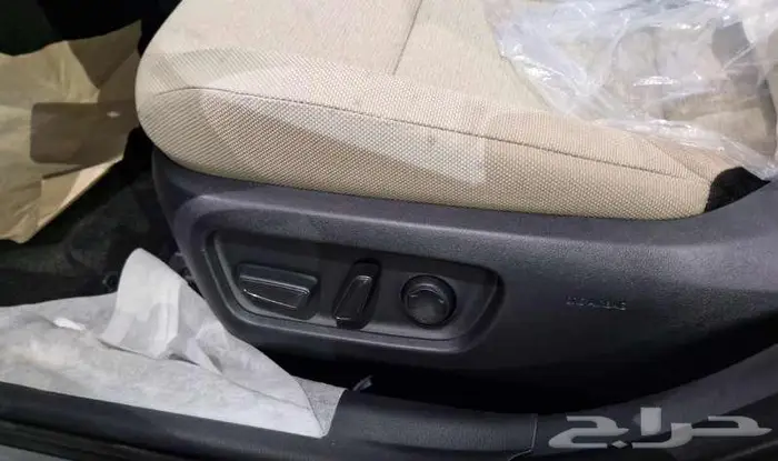 تويوتا كامرى LE موديل 2025 عرض العيد الوطنى 5