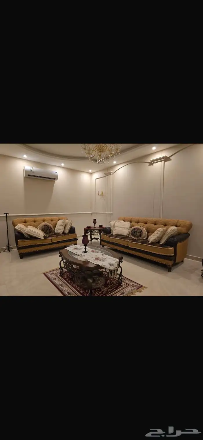 كنب نضيف مع طاوله 0