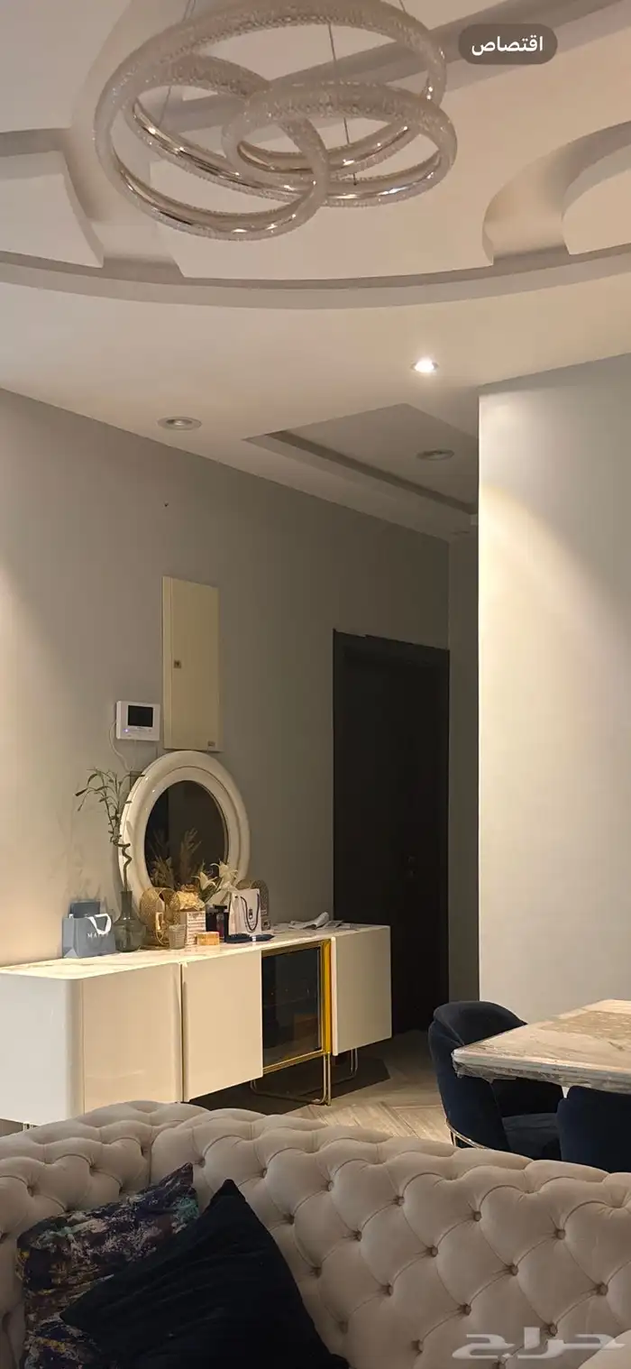 كنب كامل مع طاوله طعام وبوفيه 1