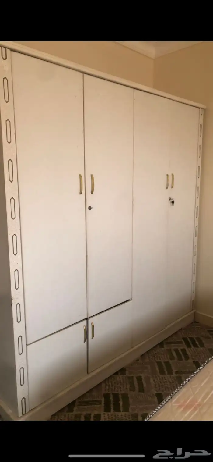 كبت. ثنين باب. وتسريحه. وكومدينه. ثنين. ب350ريال 1