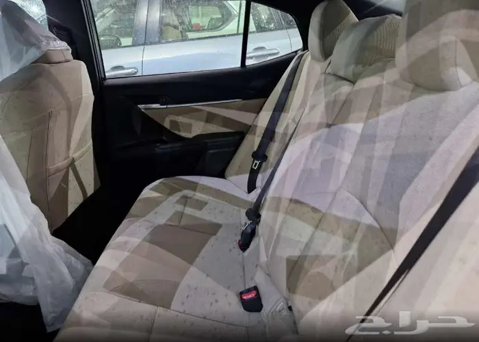 تويوتا كامرى LE موديل 2025 عرض العيد الوطنى 6