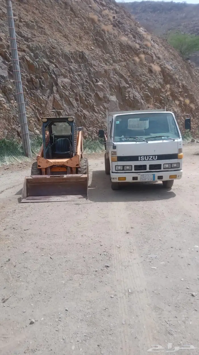 للبيع قلاب ايسزو مع بوبكات موستنق 3