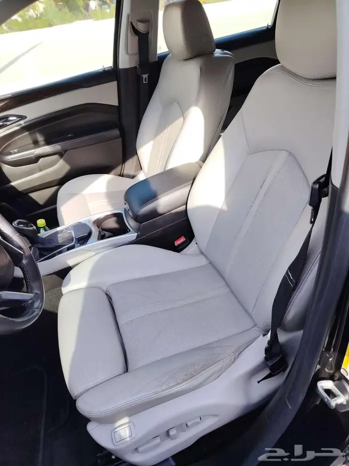 كاديلاك SRX 2013 فل الفل 19