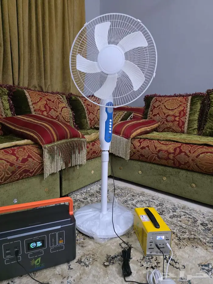 المروحة الاقتصادية عبر جهاز الطاقة الشمسية 0