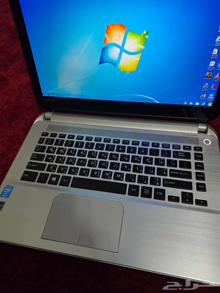 لابتوب توشيبا نظيف جدا جدا 8