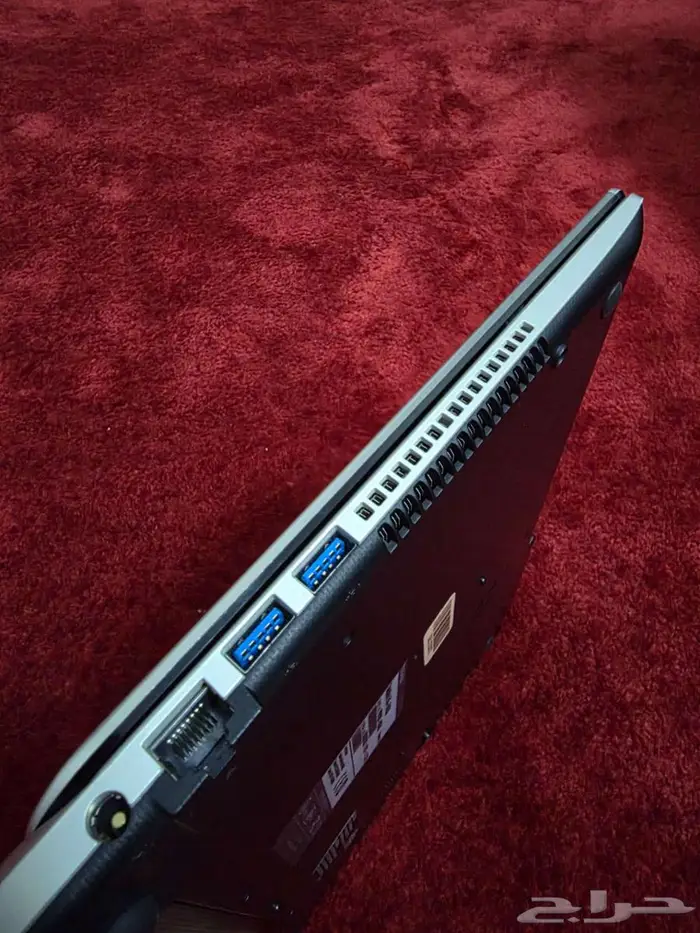 لابتوب توشيبا نظيف جدا جدا 3