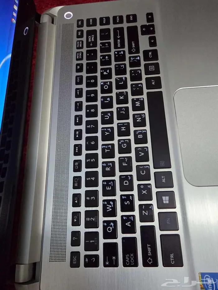 لابتوب توشيبا نظيف جدا جدا 5