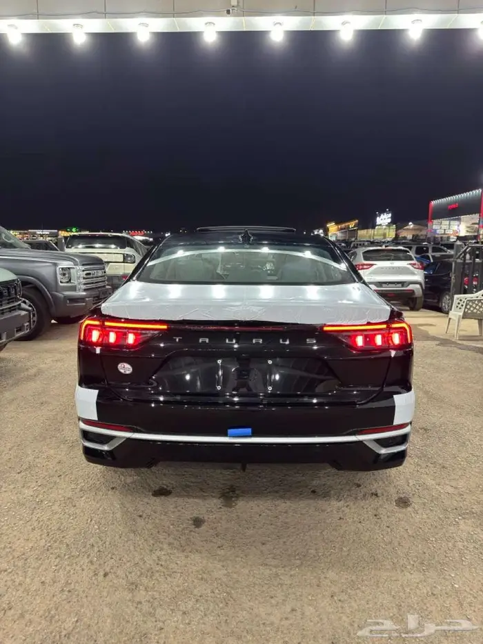 عرض خاص فورد تورس امبيانتي 2026 اسود 2