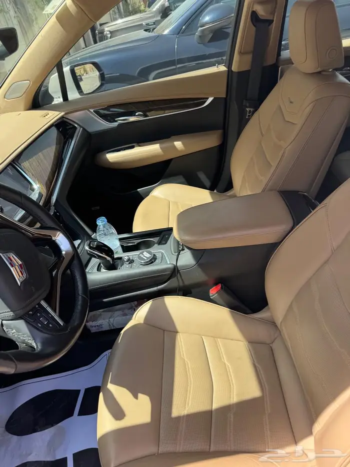 كاديلاك XT6 بريميوم لاكجري (( 2021 )) - شبه جديد 2