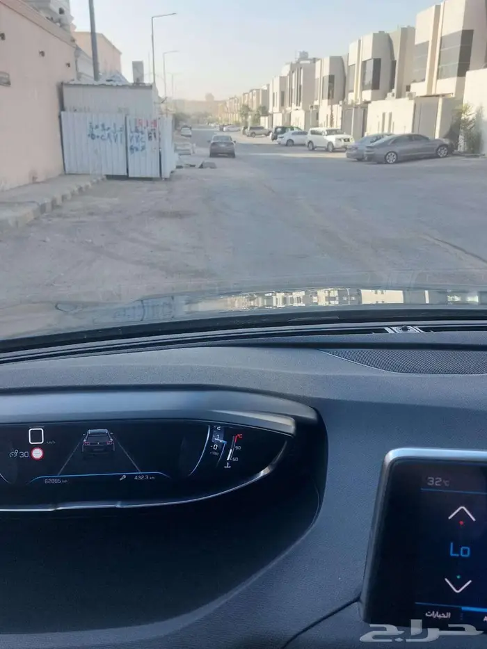بيجو 5008 10