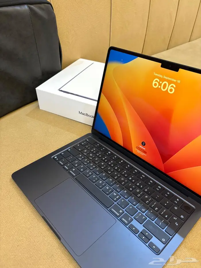 ماك بوك اير M4 .. تم البيع 1
