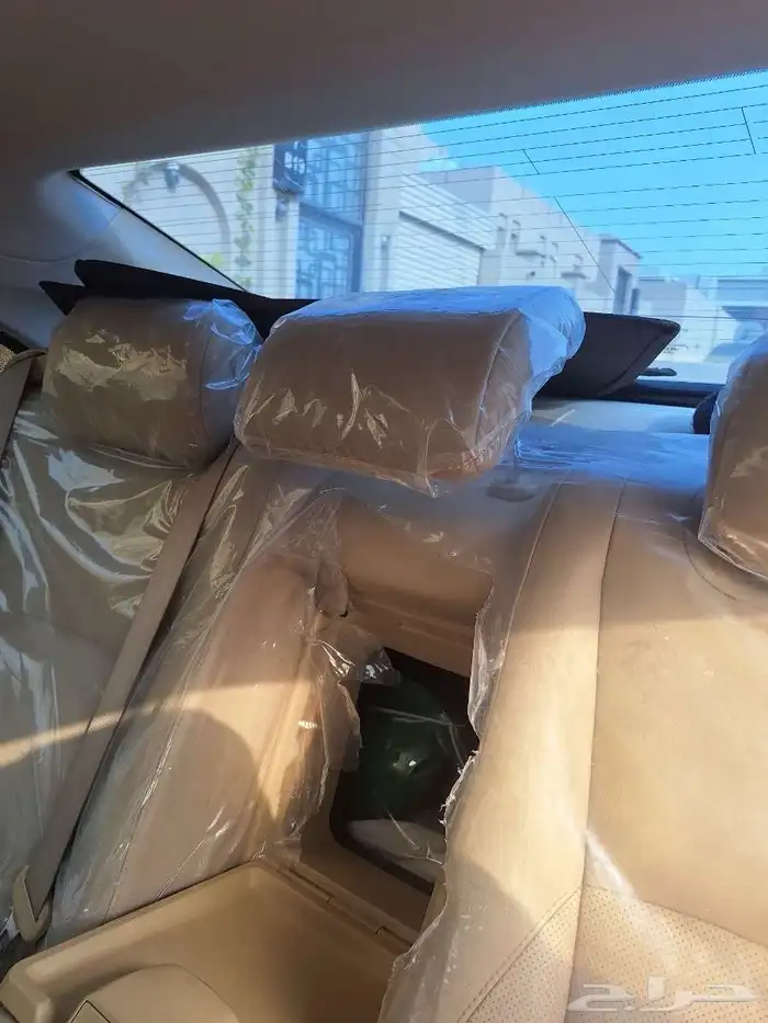 سيارة لكزس 18