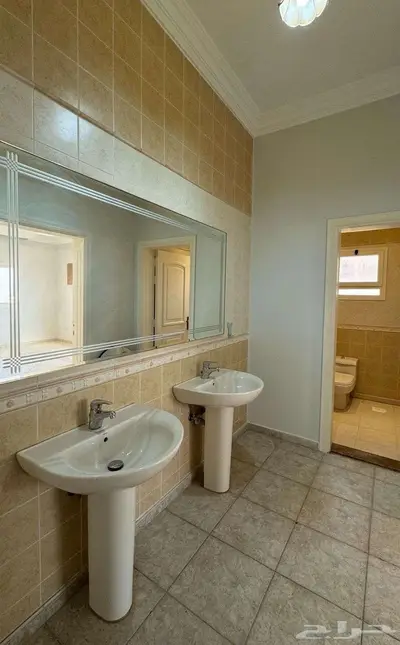 شقة واسعة للايجار السنوي في جدة حي النزهة خلف شارع الستين index