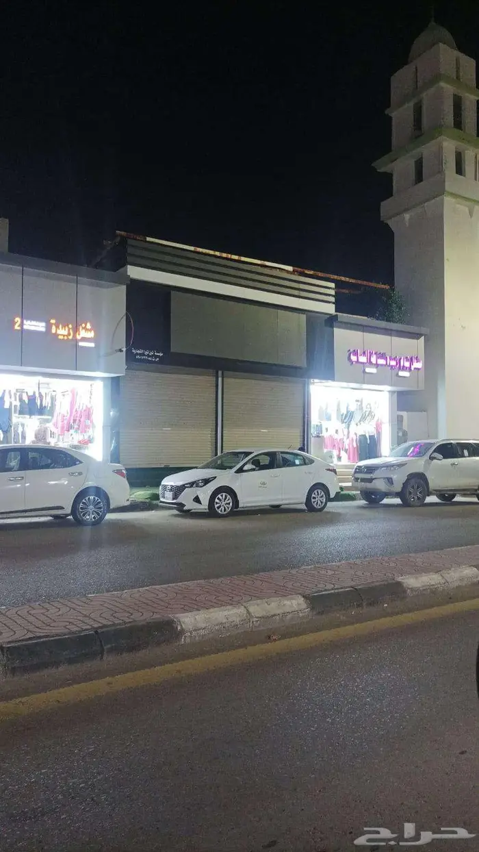 كلادينج و مكيف اسبليت للبيع بحالة جيدة 0