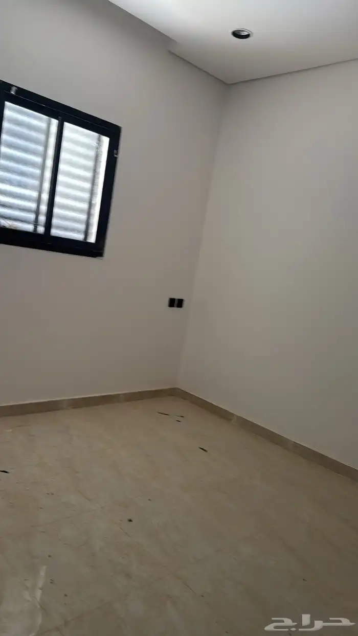 شقة ارضية للايجار ضرما 2