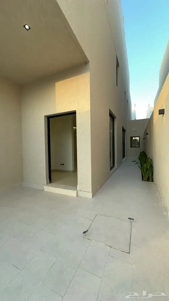للبيع تاون هاوس و بنتهاوس النرجس 0