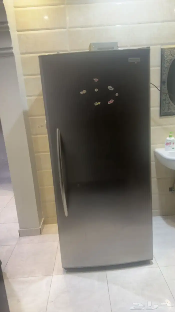 ثلاجه كبيره للبيع بدون افريزر 1